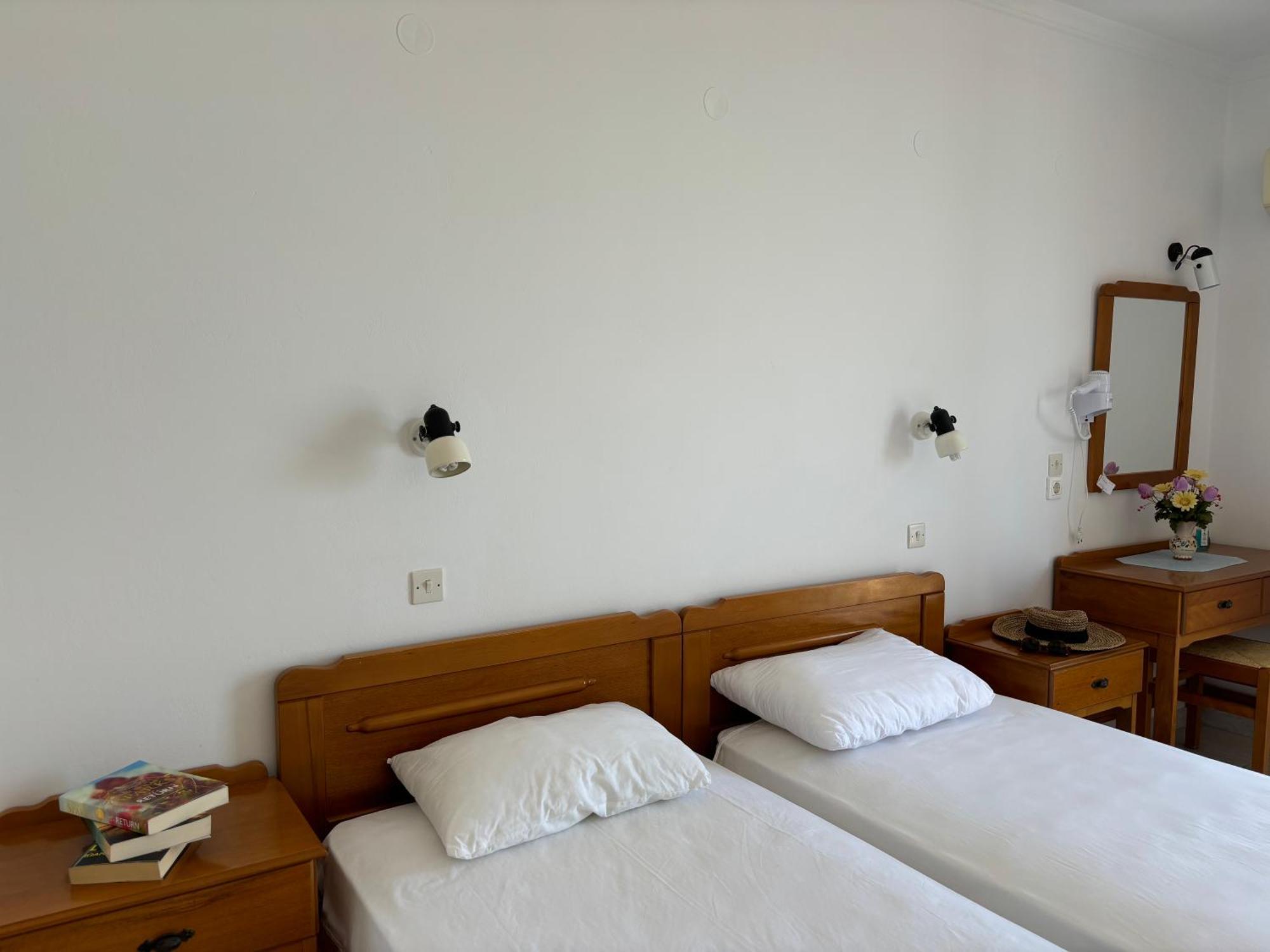 Friderica House Hotel Pórosz Kültér fotó